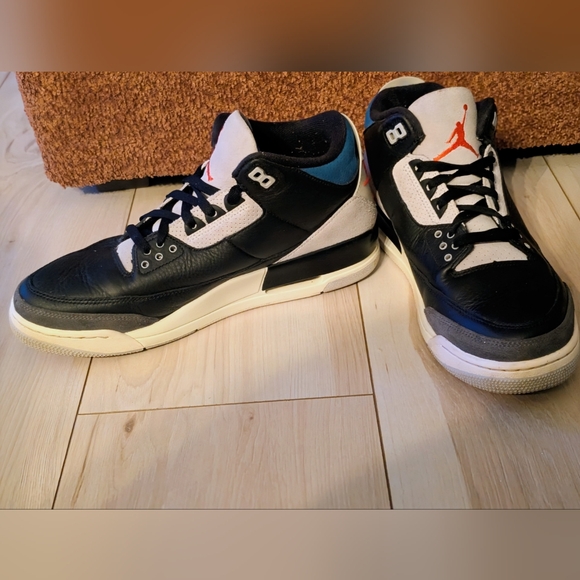 EUC!! Nike(10), Jordan 3 Retro OG 'RARE AIR'- Black Cement - Picture 5 of 8